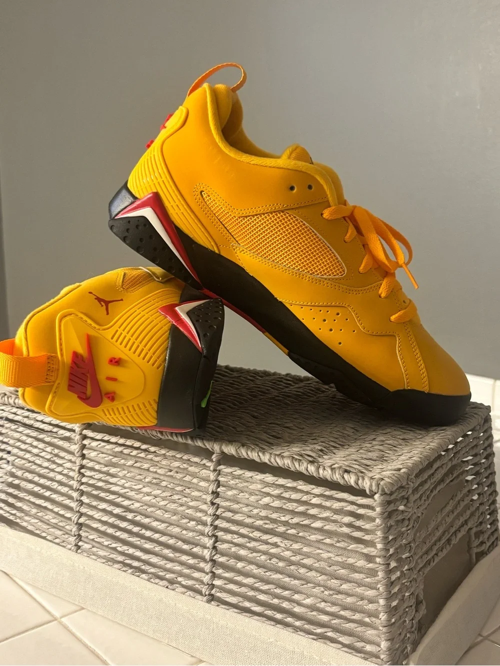 Air Jordan MVP 92 TAXI